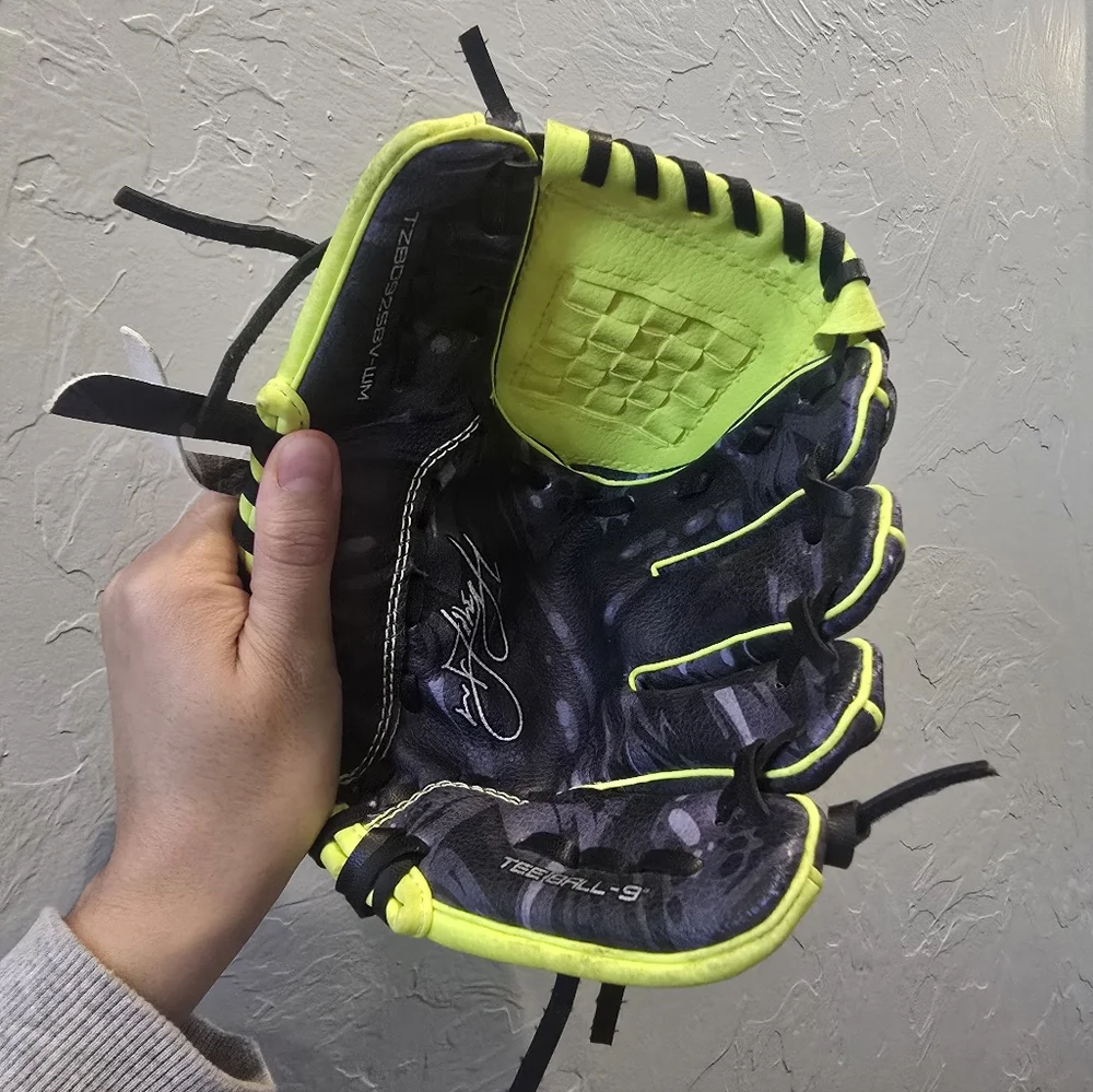 ORTIZ34 GLOVE 9